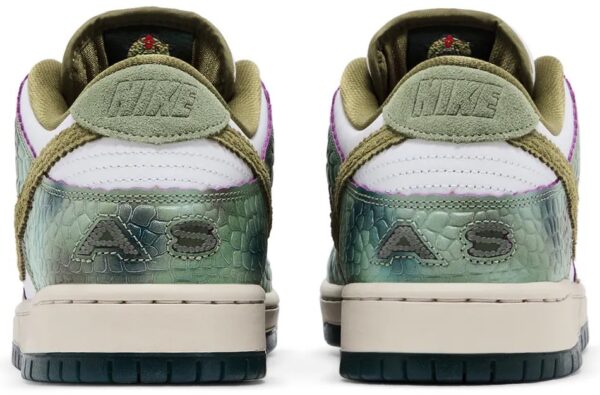 Alexis Sablone x Dunk Low SB 'Chameleon' - Image 4